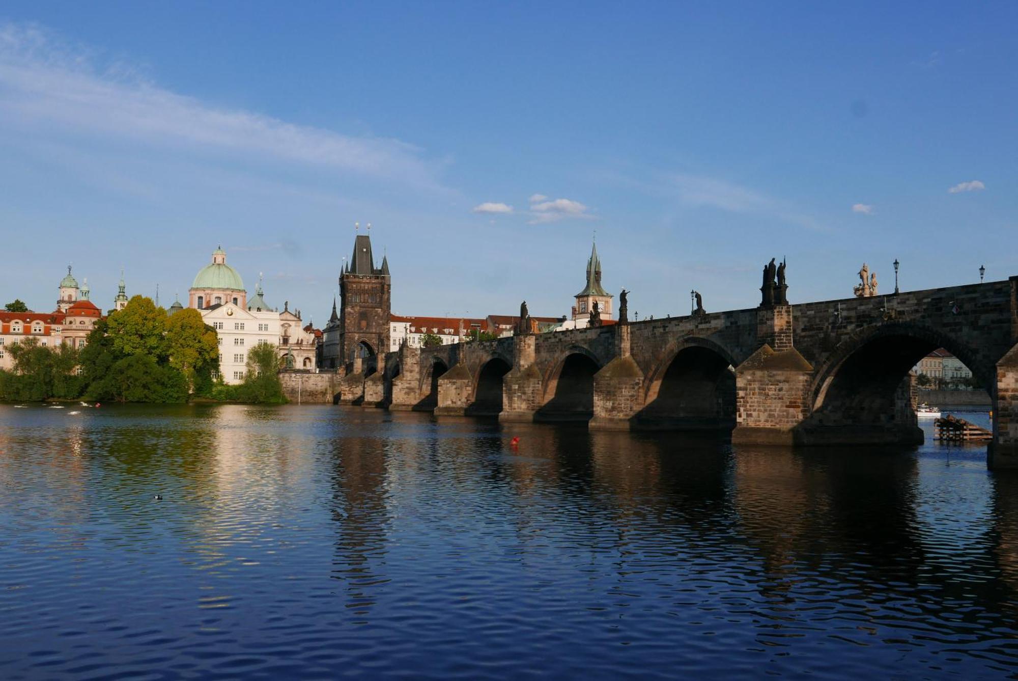Grace Apartment By Prague Castle Bagian luar foto